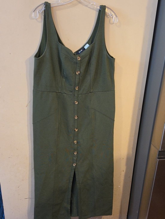 Anthropologie Dresses & Skirts - Anthropologie Olive Green Button-Front Midi Dress